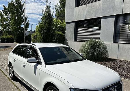 Audi A4 Avant 2.0 TDI DPF Ambiente