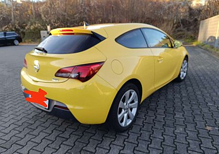 Opel Astra J GTC