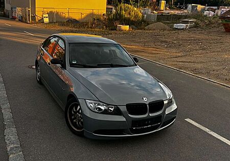 BMW 320i 320 Baureihe 3 Lim.