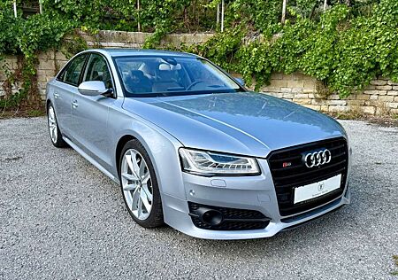 Audi S8 4.0 TFSI quattro plus, HuD, SportAGA, Carbon!