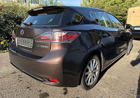 Lexus CT 200h