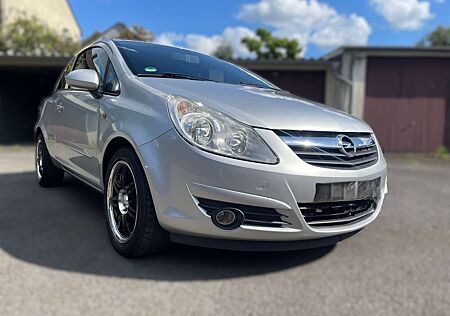 Opel Corsa 1.2 16VCatch me now