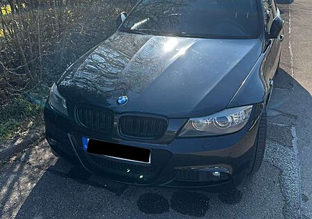 BMW 330i 330 xDrive Touring Aut.