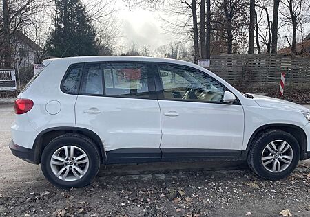VW Tiguan Volkswagen 1.4 TSI BlueMotion Technology Exclusive