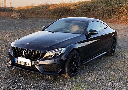 Mercedes-Benz C 300 Coupe 9G-TRONIC AMG Line