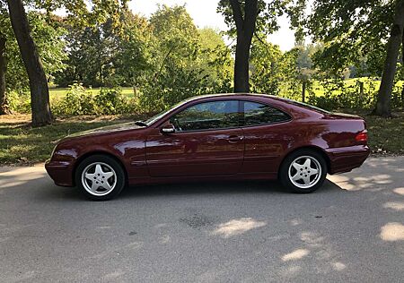 Mercedes-Benz CLK 320 Coupe Avantgarde