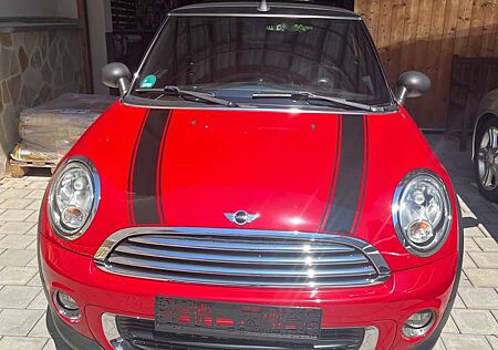 Mini One Cabrio 1.6 Chili Red - wenig km mit Klimaanlage