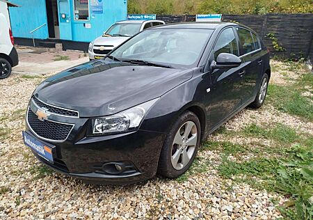 Chevrolet Cruze Hatchback LTZ 2,0 Aut.*Navi*Parkh*Leder*Ga