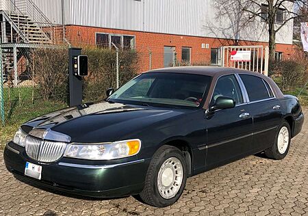 Lincoln Town Car Executive