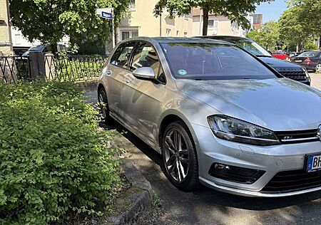 VW Golf Volkswagen Highline BMT R-Line