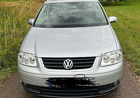 VW Touran Volkswagen 1.6 FSIHighline