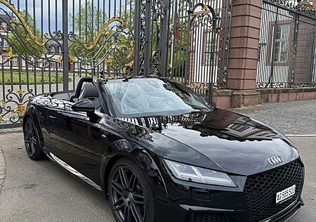 Audi TT Roadster 2.0 TFSI quattro