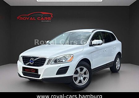 Volvo XC 60 XC60 Momentum AWD NAVI*KLIMA*SHZ*PDC*AHK*TEMPOM
