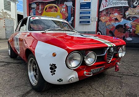 Alfa Romeo GTV GT 1750 - GtaM Neuaufbau - Straßenzulassung