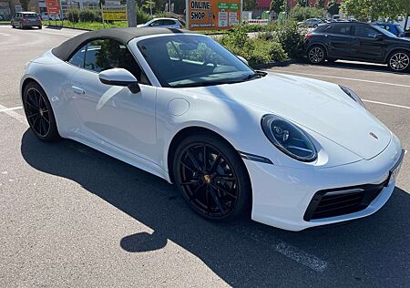 Porsche 992 Carrera Cabriolet