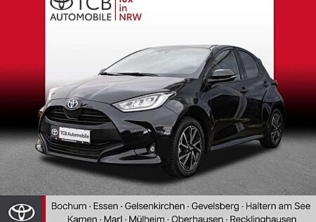 Toyota Yaris 1.5 Hybrid Team D NAVI PDC KLIMA LM