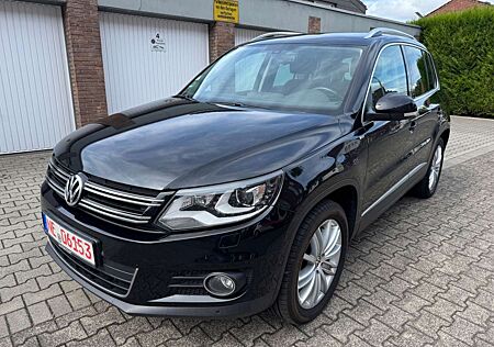 VW Tiguan Volkswagen Cup 4Motion-Navi-Xenon-Pano-Top