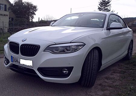 BMW 220d 220 Coupe Aut. Sport Line