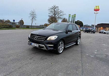 Mercedes-Benz ML 350 CDI BlueTec (166.024)