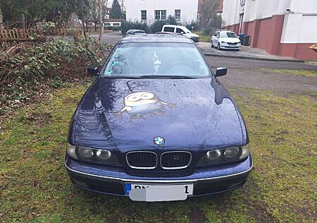 BMW 520i 520