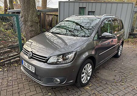 VW Touran Volkswagen 1.4 TSI DSG Highline
