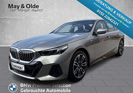 BMW 520 D M SPORT HUD AHK PANO Navi Digitales Cockpit