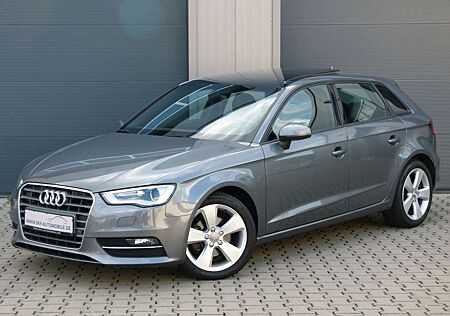 Audi A3 Sportb. 2,0TDI S-tronic Navi Xenon PDC Panor.