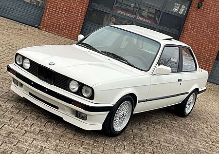 BMW 316 i E30 COUPE 3HAND OLDTIMER BBS TÜV NEU ALPINWEISS