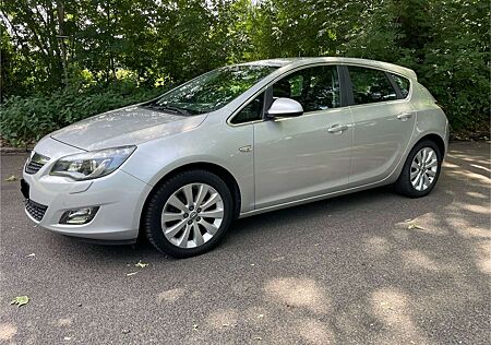 Opel Astra J 1.6 Innovation / Xenon / Klima / orig. 53750 KM