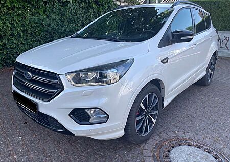Ford Kuga ST-Line 1,5 EcoBoost; Allwetterr.,Winterp., Navi,