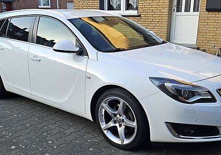Opel Insignia Sports Tourer Diesel 2.0 CDTI Sports Tour