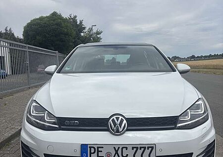 VW Golf Volkswagen GTD GTD BMT