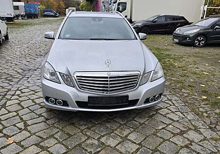 Mercedes-Benz E 220 E-Klasse T-Modell Diesel T CDI DPF