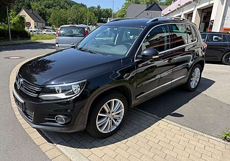 VW Tiguan Volkswagen Sport & Style 4Motion Pano,SHZ,PDC