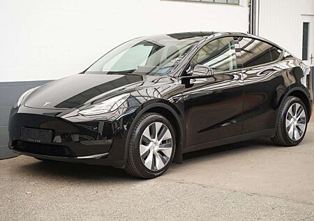 Tesla Model Y Long Range AWD *AHK*Matrix-LED*