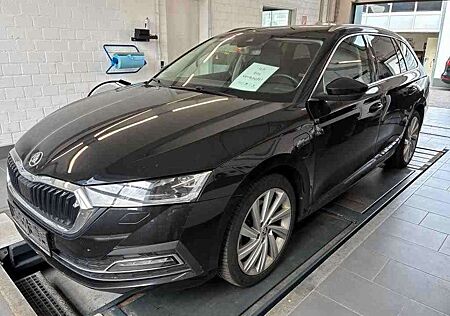 Skoda Octavia Combi Style iV Matrix Navi SHZ ACC