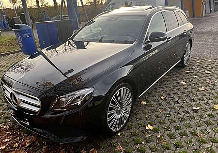 Mercedes-Benz E 220 d T 9G-TRONIC Avantgarde