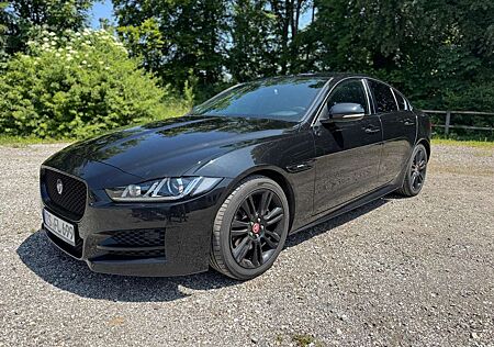 Jaguar XE 2.0 Diesel R-Sport 5-Türer AHK Navi App Connect