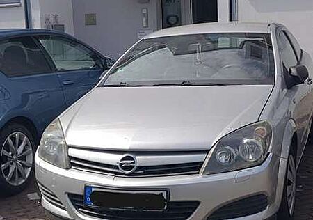 Opel Astra GTC 1.6