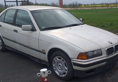 BMW 318 i e36 Comfort ~ 2 Hd ~ Klimatronik ~ El SSD ~ Mfa