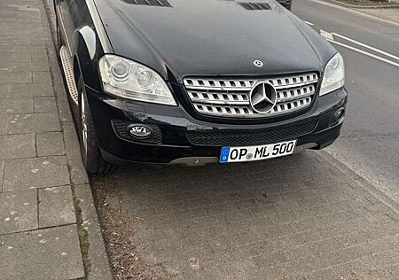 Mercedes-Benz ML 500 7G-TRONIC