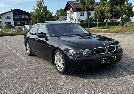 BMW 745i 745