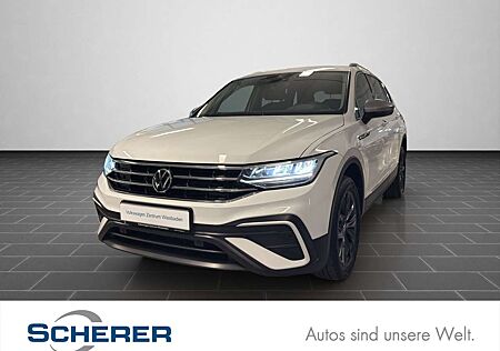 VW Tiguan Allspace Volkswagen 1.5 TSI DSG Life, 7Sitzer, Navi,
