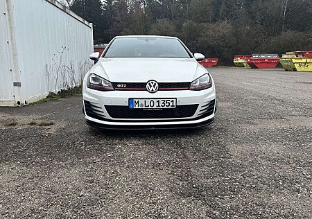 VW Golf GTI Volkswagen BlueMotion Technology