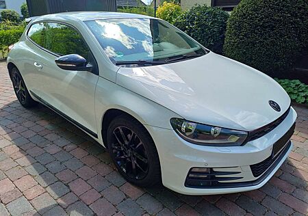 VW Scirocco Volkswagen 1.4 TSI (BlueMotion Technology)