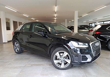 Audi Q2 1.0 TFSI sport LED/Climatronik/Sitzheiz./PDC/18"