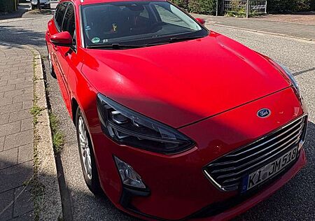 Ford Focus FocusTurnier 2.0 EcoBlue Start-Stop Autom TITANIUM
