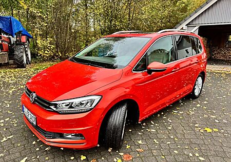 VW Touran Volkswagen 1.4 TSI Highline LED*Leder*7-Sitze*Pano*AHK