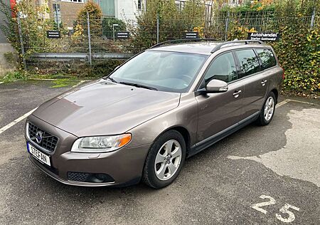 Volvo V70 1.6D DRIVe Kinetic, Klima, PDC, Sitzheizung, Ahk