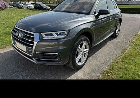 Audi Q5 2.0 TFSI quattro S tronic sport